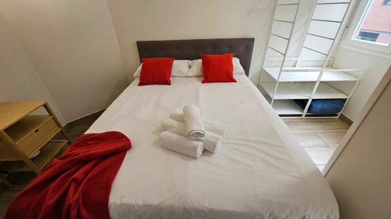 Luminoso Apartamento 6 Personas Pueblo Nuevo Madrid Exterior photo